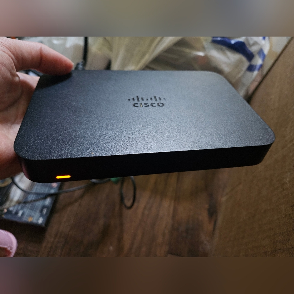 Cisco Meraki Z3 Wifi / 4P VPN Gateway Firewall with Genuine AC Adapter Used